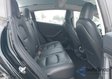 2023 Tesla Model 3 Performance Dual Motor All-Wheel Drive z USA, uszkodzony, nr VIN 5YJ3E1EC3PF600739